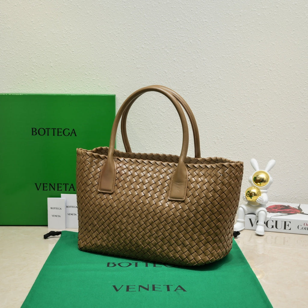 BOTTEGA VENETA Large Cabat 45cm Brown Lambskin Ghw