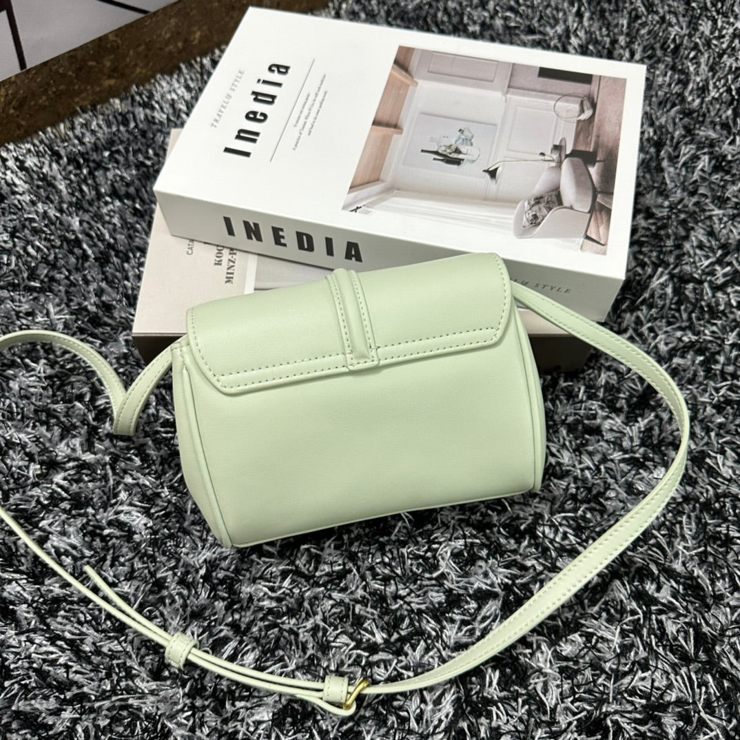CELINE CLASSIC MINI 18 GREEN MINT CALFSKIN