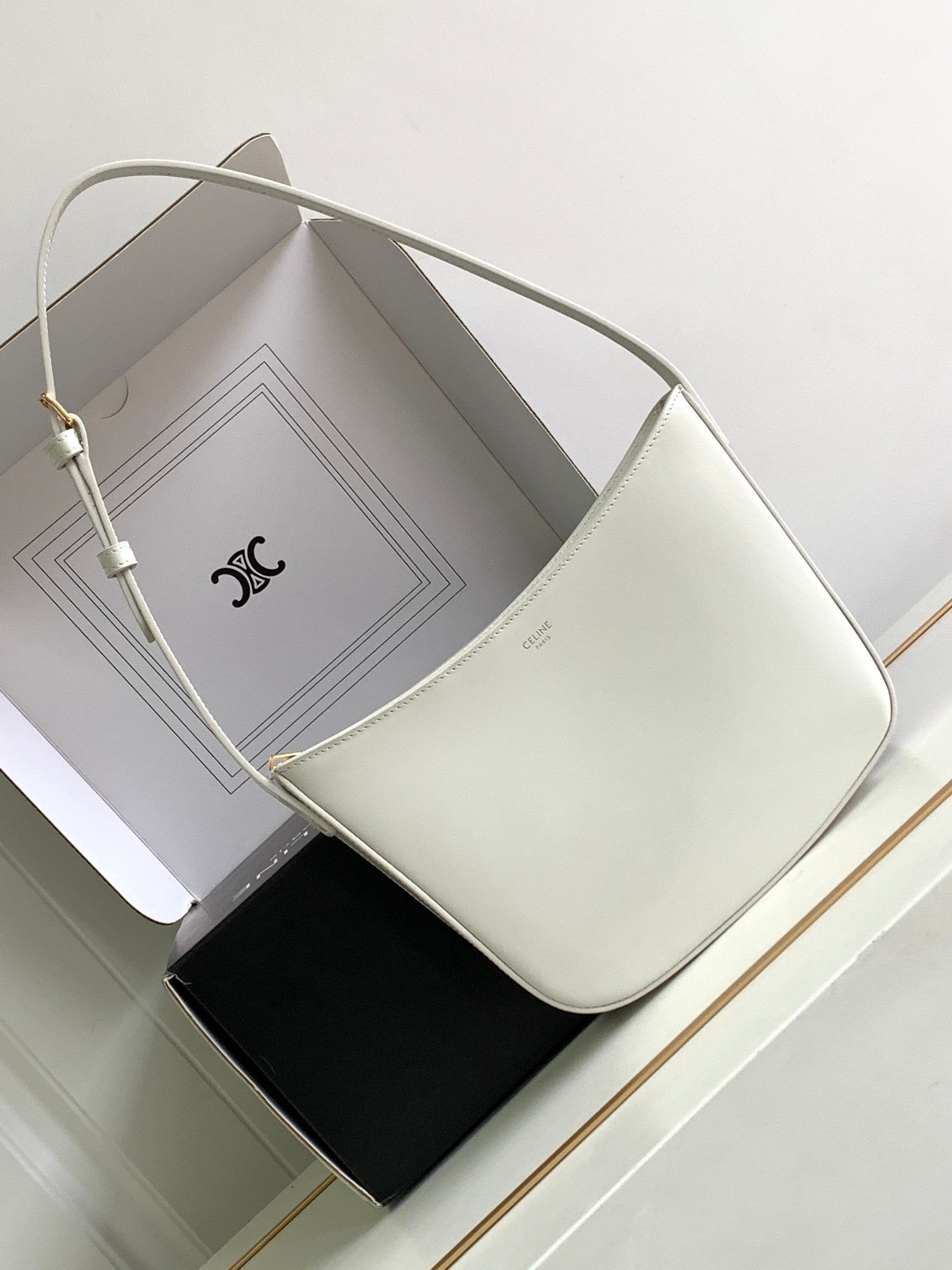 CELINE CROQUE 18 GLOSSY CALFSKIN WHITE