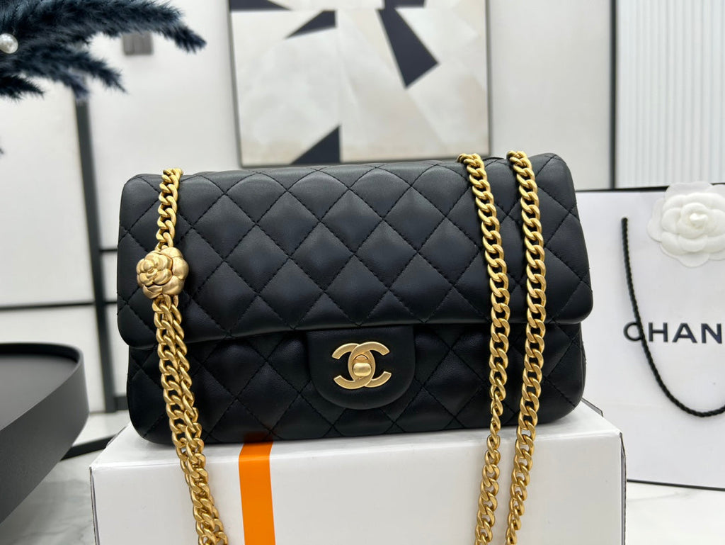 CHANEL SMALL 23 FLAP BAG IN BLACK CALFSKIN GOLD HARDWARE