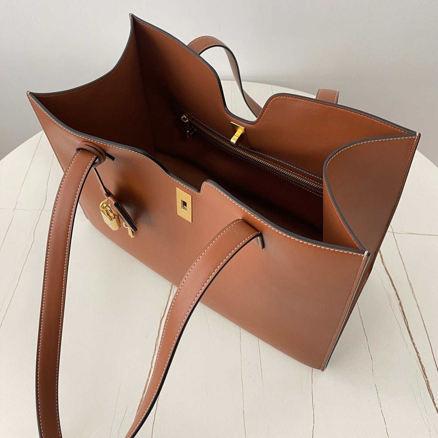 CELINE CABAS TRIOMPHE 37 CINNAMON BROWN IN SMOOTH CALFSKIN