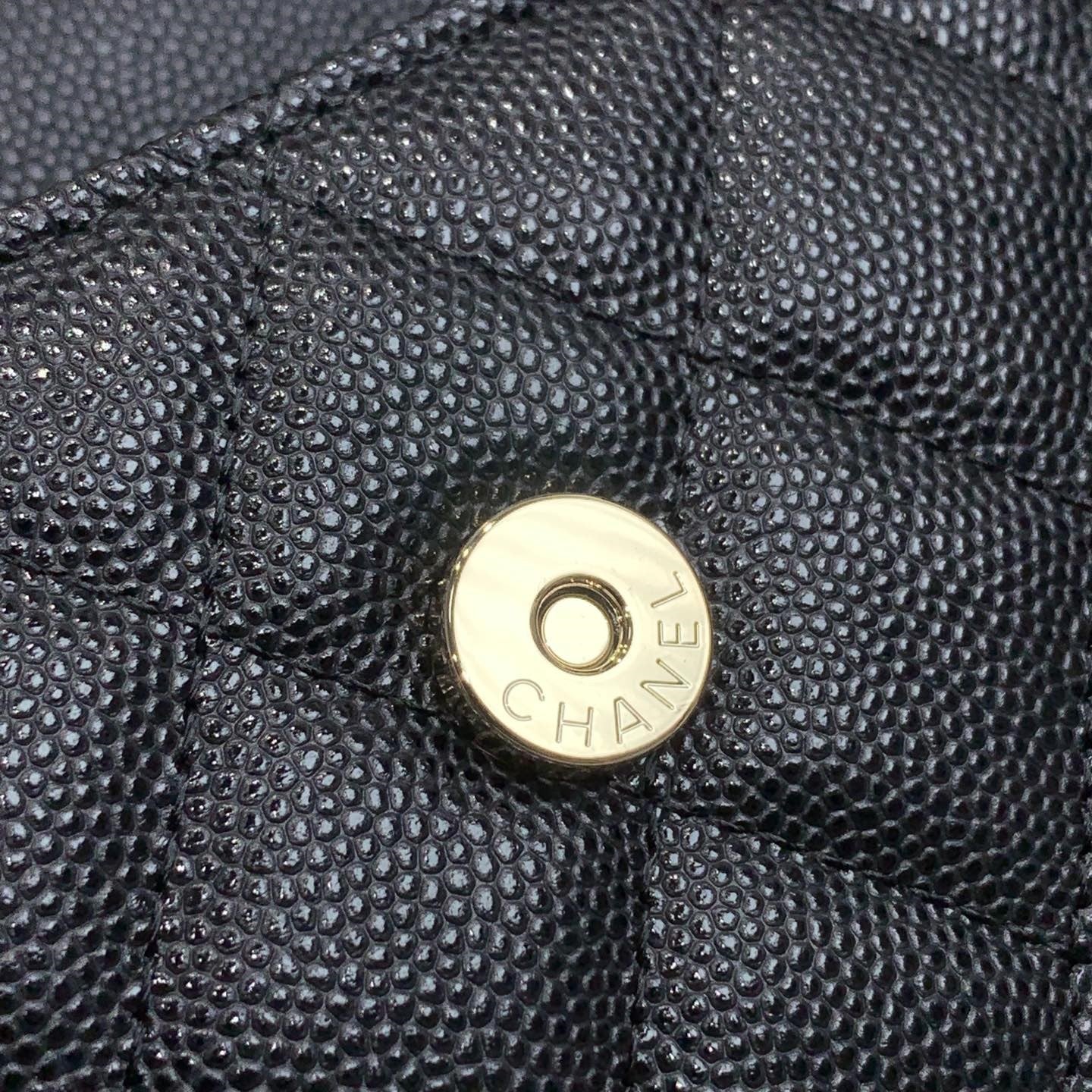 CHANEL 23P Flap Bag 19cm Black Caviar Gold Hardware