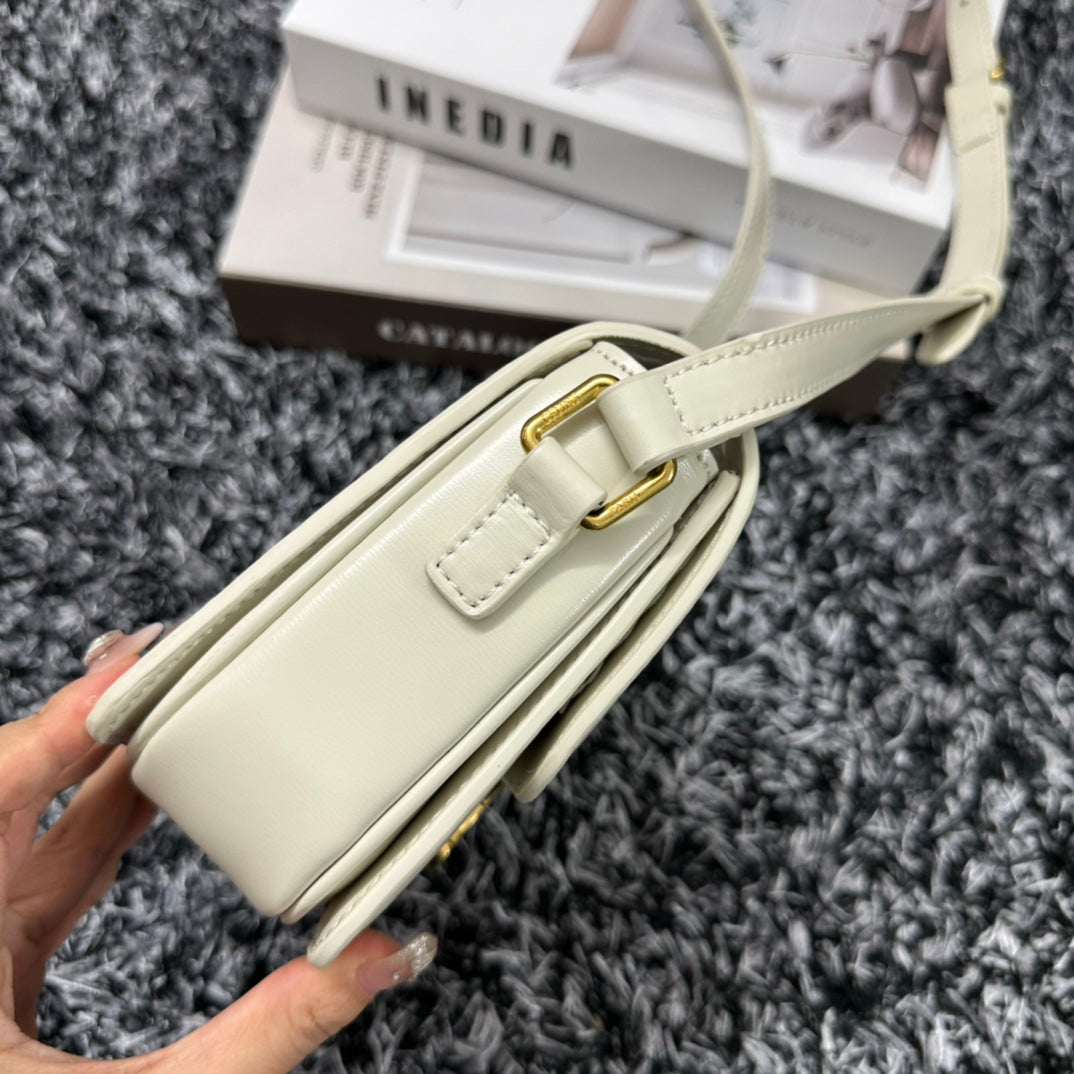 CELINE TRIOMPHE TEEN 18 WHITE COWHIDE LEATHER