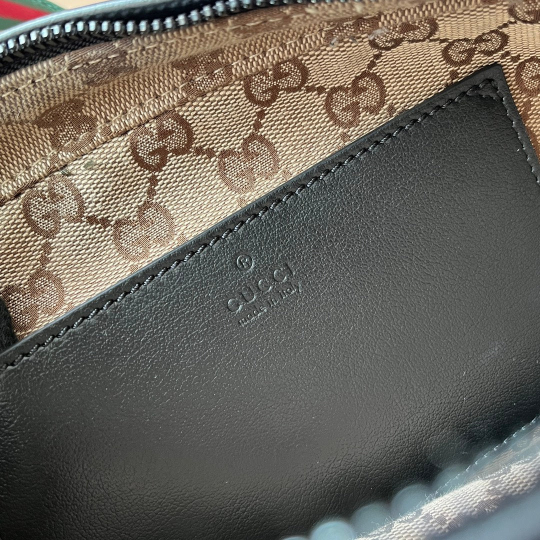 GUCCI SHOULDER BAG 23 IN BLACK CALFSKIN