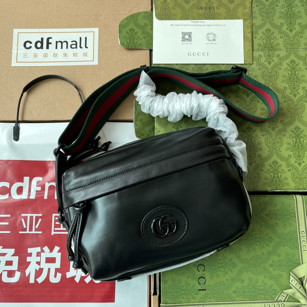 GUCCI SHOULDER BAG 23 IN BLACK CALFSKIN