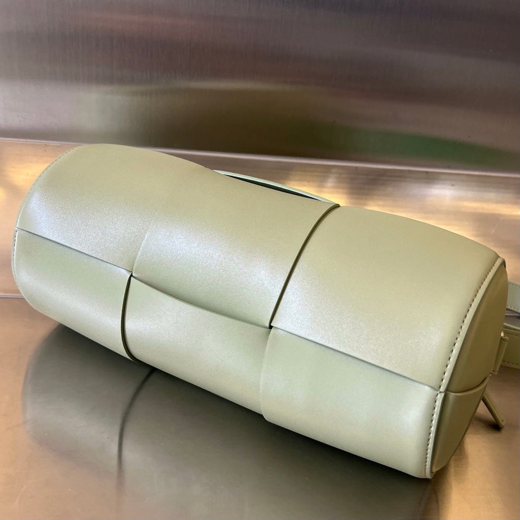 BOTTEGA VENETA CYLINDER CASSETTE 30 IN TRAVERTINE CALFSKIN