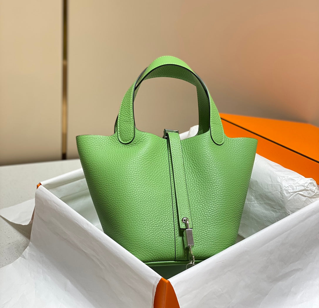 HERMES picotin lock 18 green togo shw