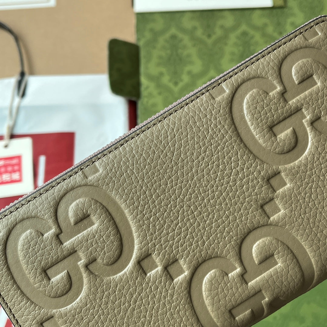 GUCCI FULL-ZIP WALLET 19 IN MOSS GREEN EMBOSSED CALFSKIN