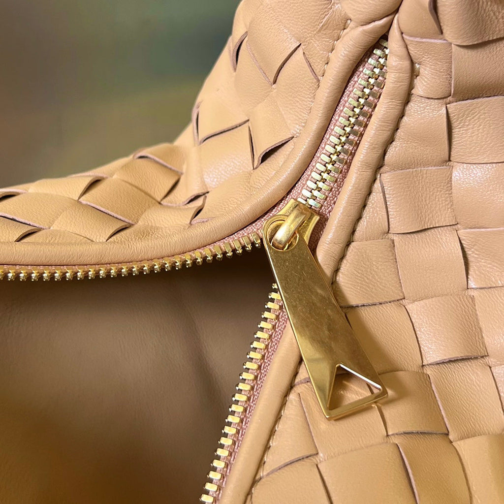 BOTTEGA VENETA SMALL JODIE 48 GOLDEN BROWN CALFSKIN
