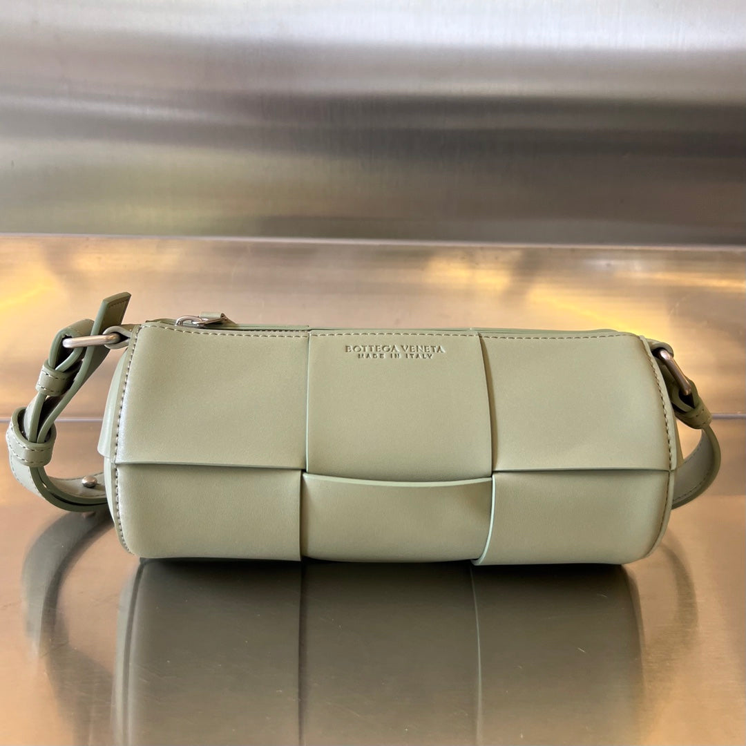 BOTTEGA VENETA SMALL CYLINDER CASSETTE 21 IN TRAVERTINE CALFSKIN