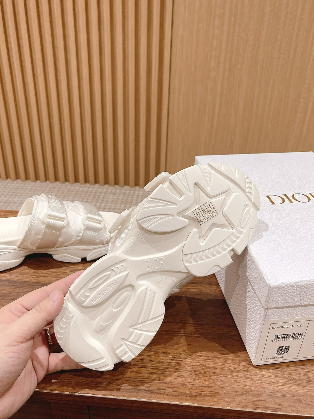 DIOR PLATFORM SLIDES 25S 30 MM IN CREAM WHITE FABRIC AND CALFSKIN
