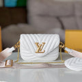 LOUIS VUITTON LV 25S WAVE MULTI POCHETTE 19 IN WHITE CALFSKIN GOLD HARDWARE