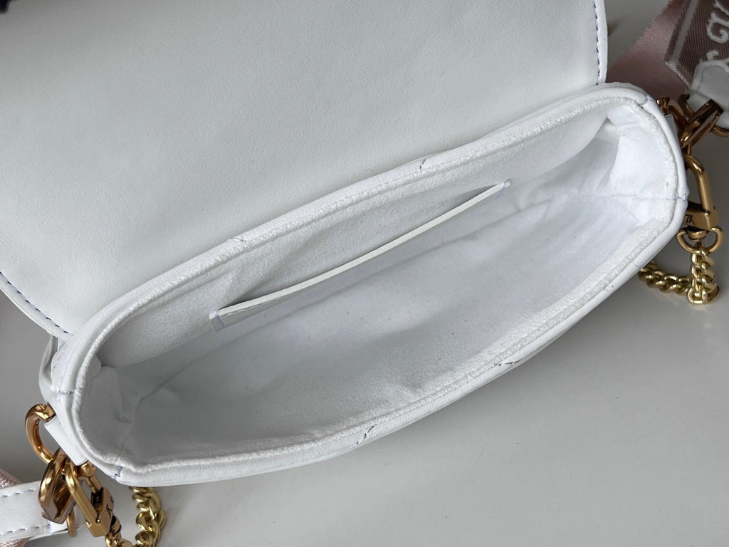 LOUIS VUITTON LV 25S WAVE MULTI POCHETTE 19 IN WHITE CALFSKIN GOLD HARDWARE