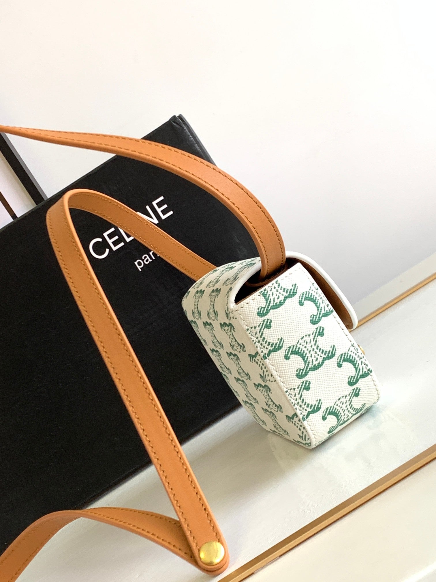CELINE TRIPHOME 11 GREEN WHITE COWHIDE LEATHER