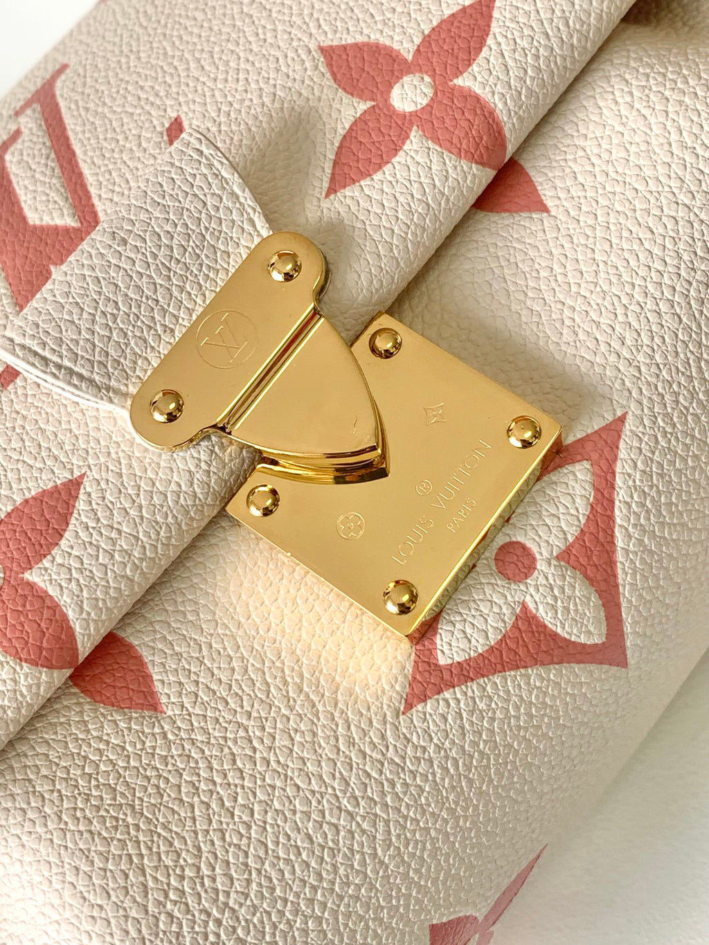LOUIS VUITTON FAVORITE BAG 24 IN BEIGE MIX PINK MONOGRAM SOFT GRAINED COWHIDE