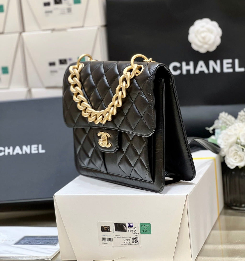 CHANEL 25S  MEDIUM FLAP BAG 25 IN BLACK CALFSKIN GOLD HARDWARE
