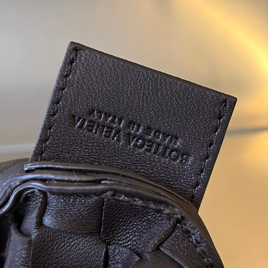 BOTTEGA VENETA SARDINE 20 WITH CHAIN IN BLACK LAMBSKIN