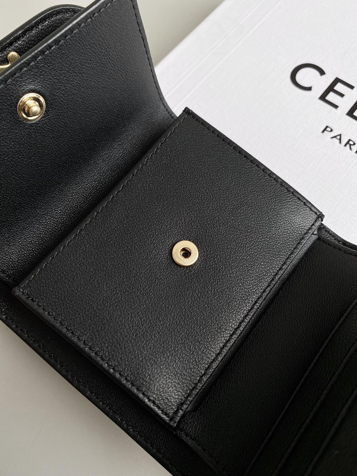 CELINE TRIPHOME 10 TRIFOLD WALLET CALFSKIN BLACK