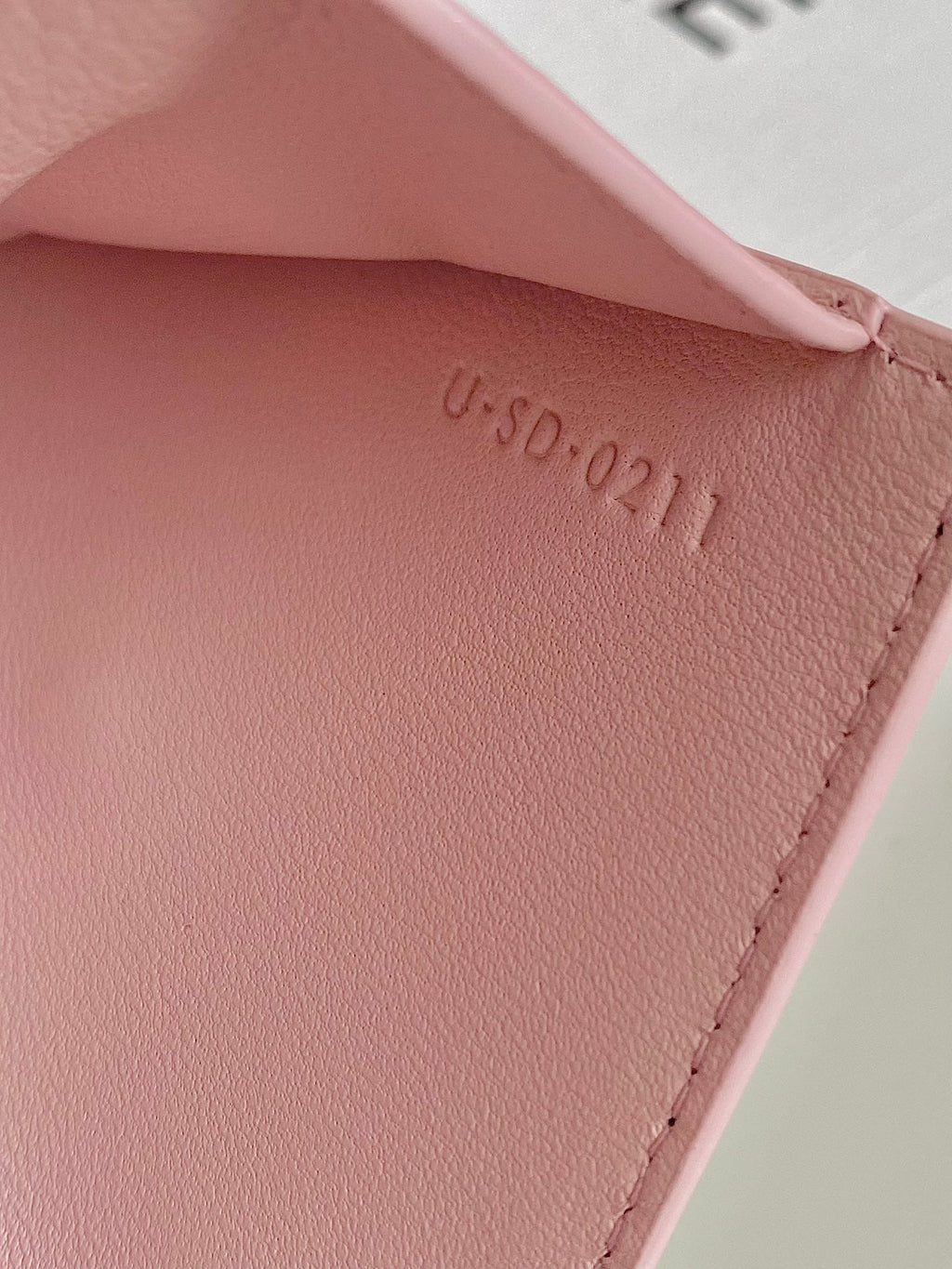 CELINE TRIPHOME 10 TRIFOLD WALLET CALFSKIN PINK PASTEL