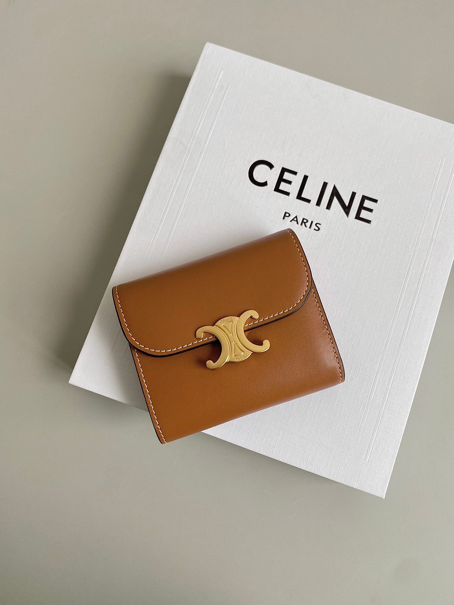 CELINE TRIPHOME 10 TRIFOLD WALLET CALFSKIN CINNAMON BROWN