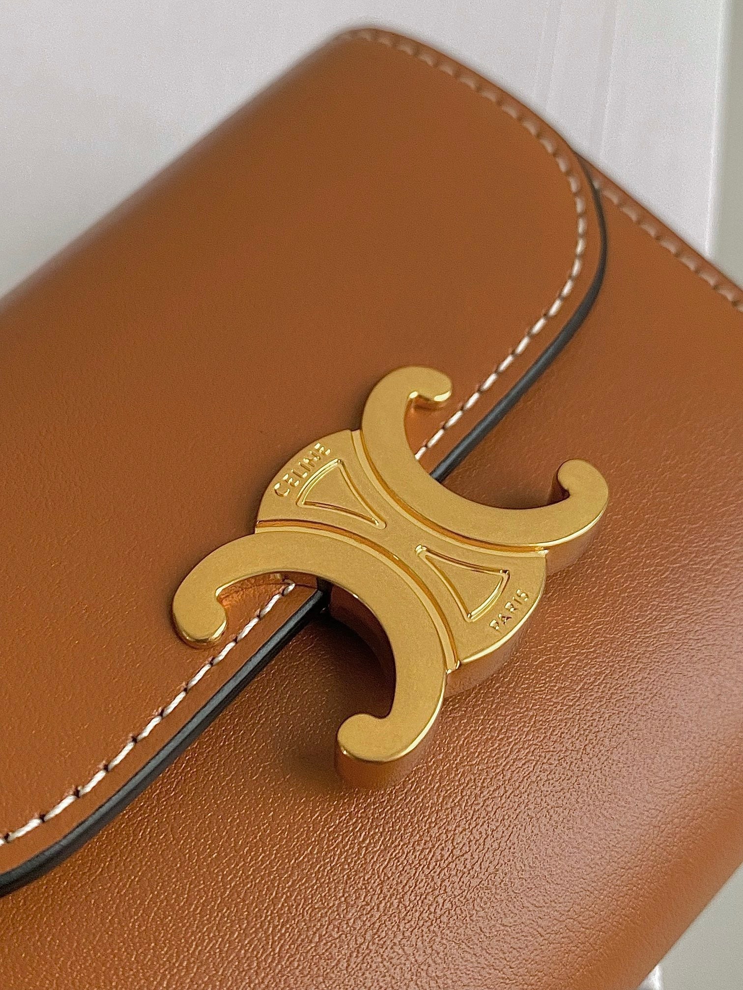 CELINE TRIPHOME 10 TRIFOLD WALLET CALFSKIN CINNAMON BROWN