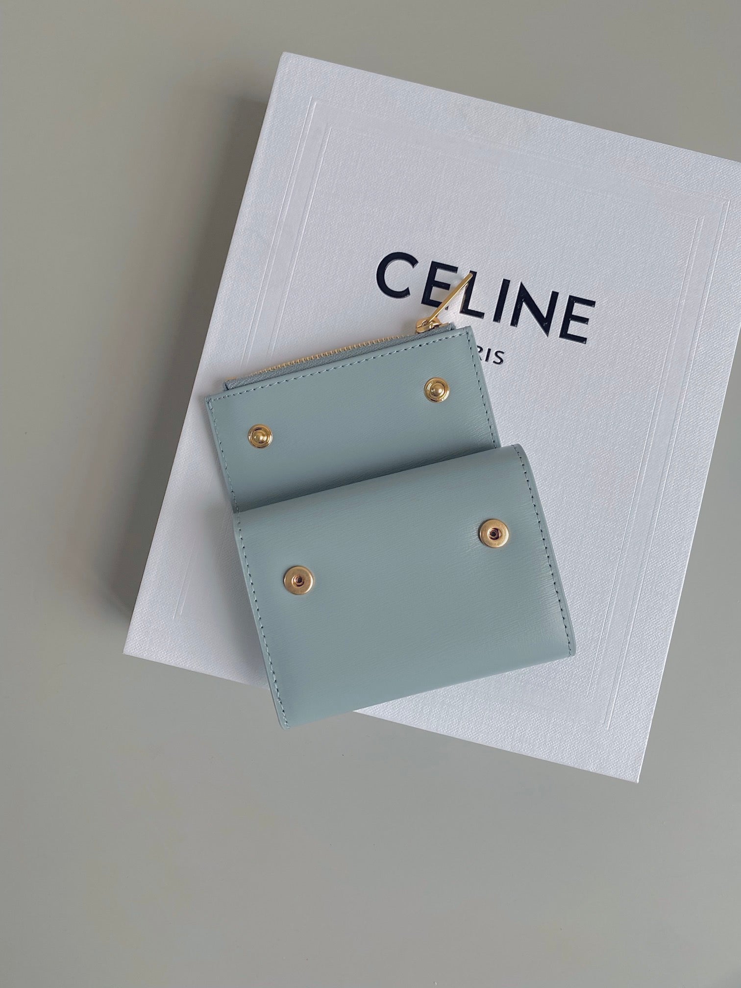 CELINE TRIOMPHE 9 WALLET TWO-IN-ONE GLACIER BLUE CALFSKIN