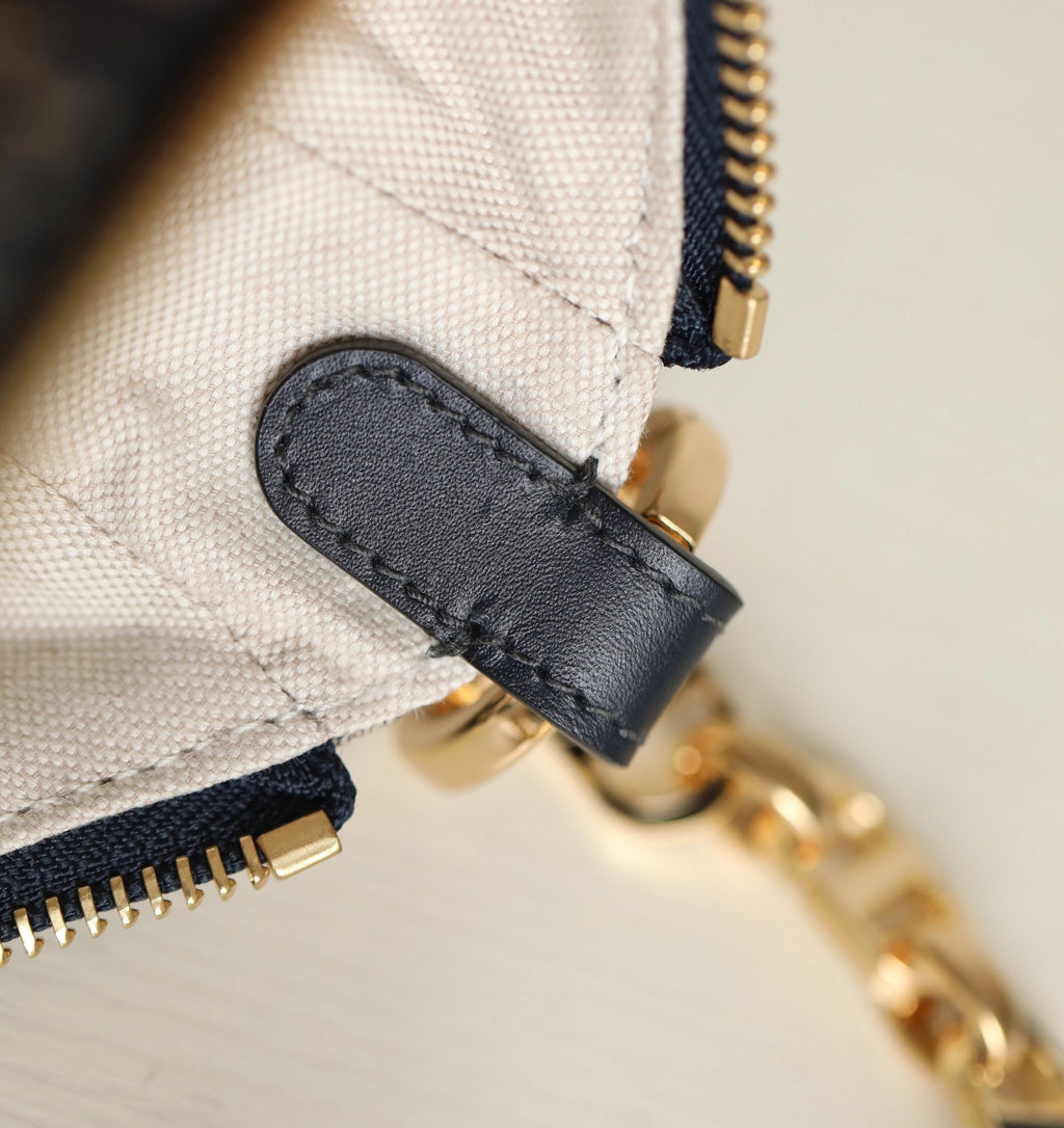 DIOR CD LOUNGE 26 BAG IN BLUE OBLIQUE JACQUARD