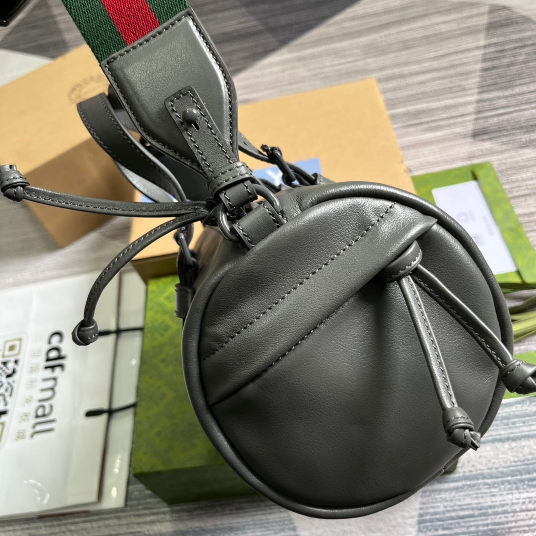GUCCI SMALL 28 DUFFLE BAG IN BLACK SOLF CALFSKIN