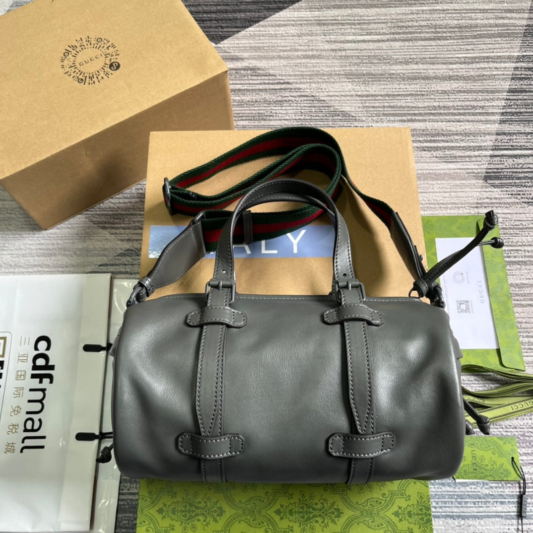 GUCCI SMALL 28 DUFFLE BAG IN BLACK SOLF CALFSKIN