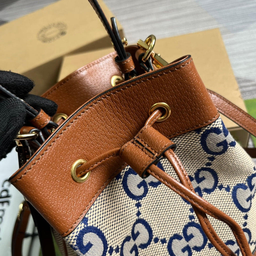 GUCCI OPHIDIA SMALL 26 BUCKET BAG IN BEIGE CANVAS AND BROWN CALFSKIN