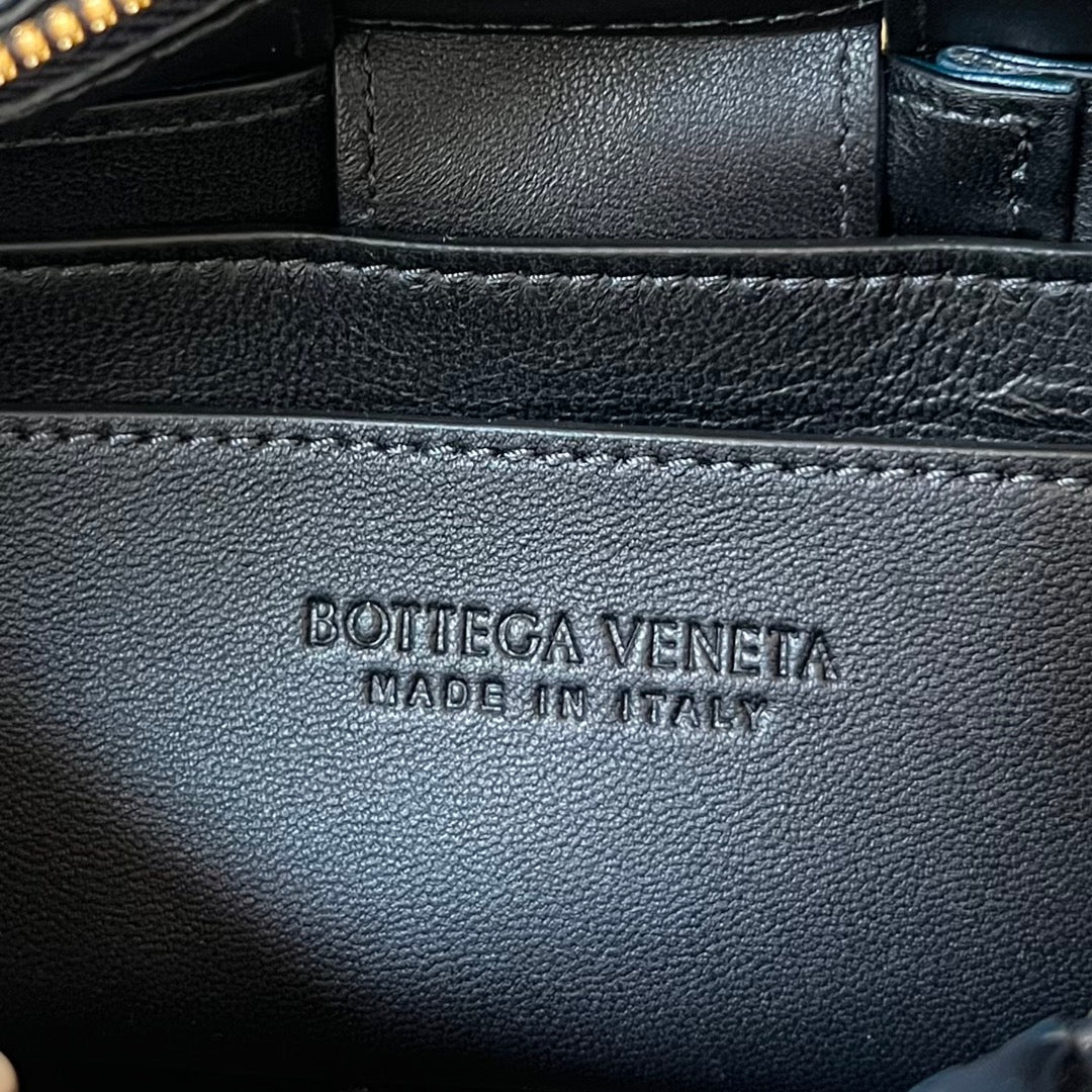 BOTTEGA VENETA SMALL BRICK CASSETTE 23 IN SKY BLUE MIX BLACK LAMBSKIN
