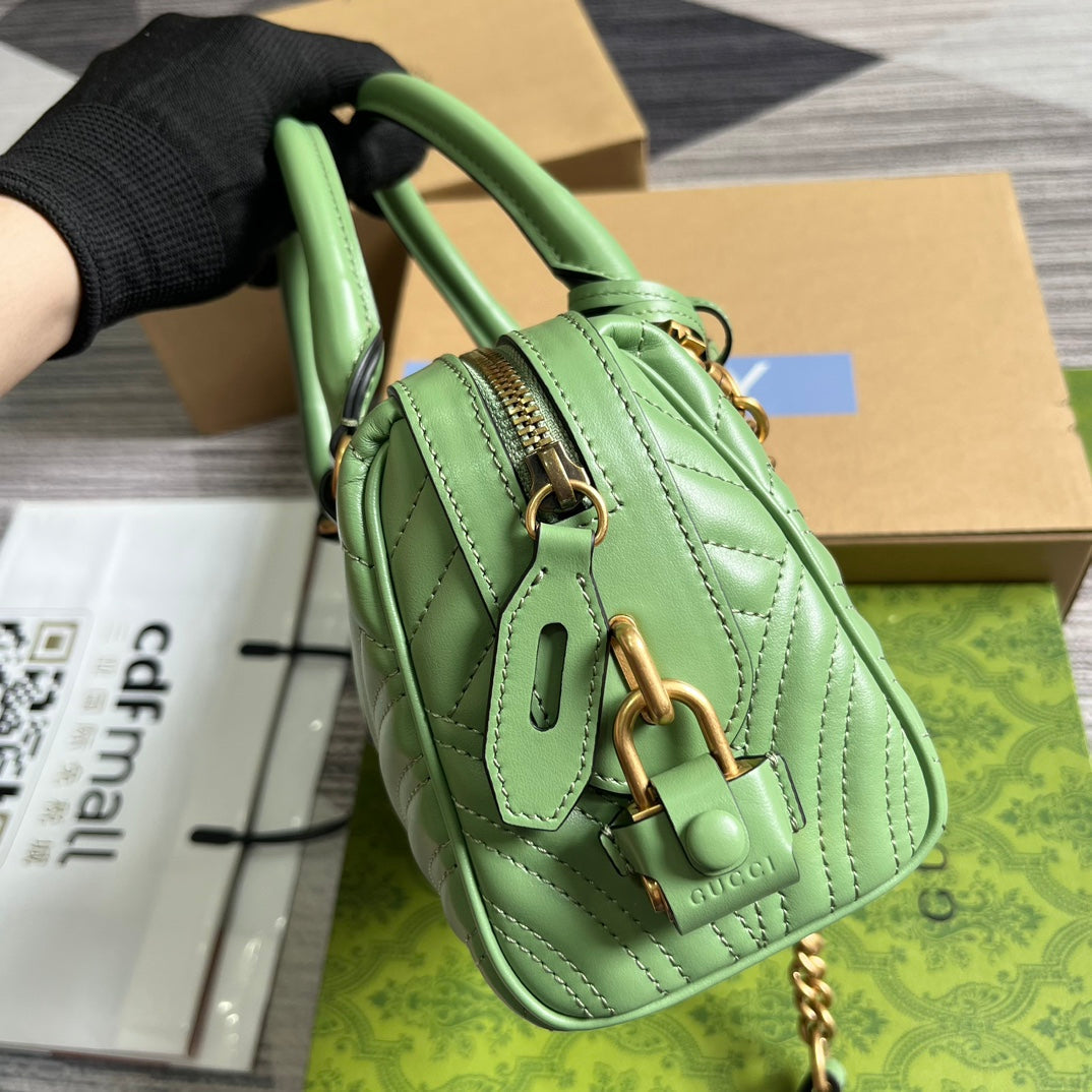 GUCCI MARMONT MATELASSE 27 HANDBAG LIGHT GREEN CALFSKIN