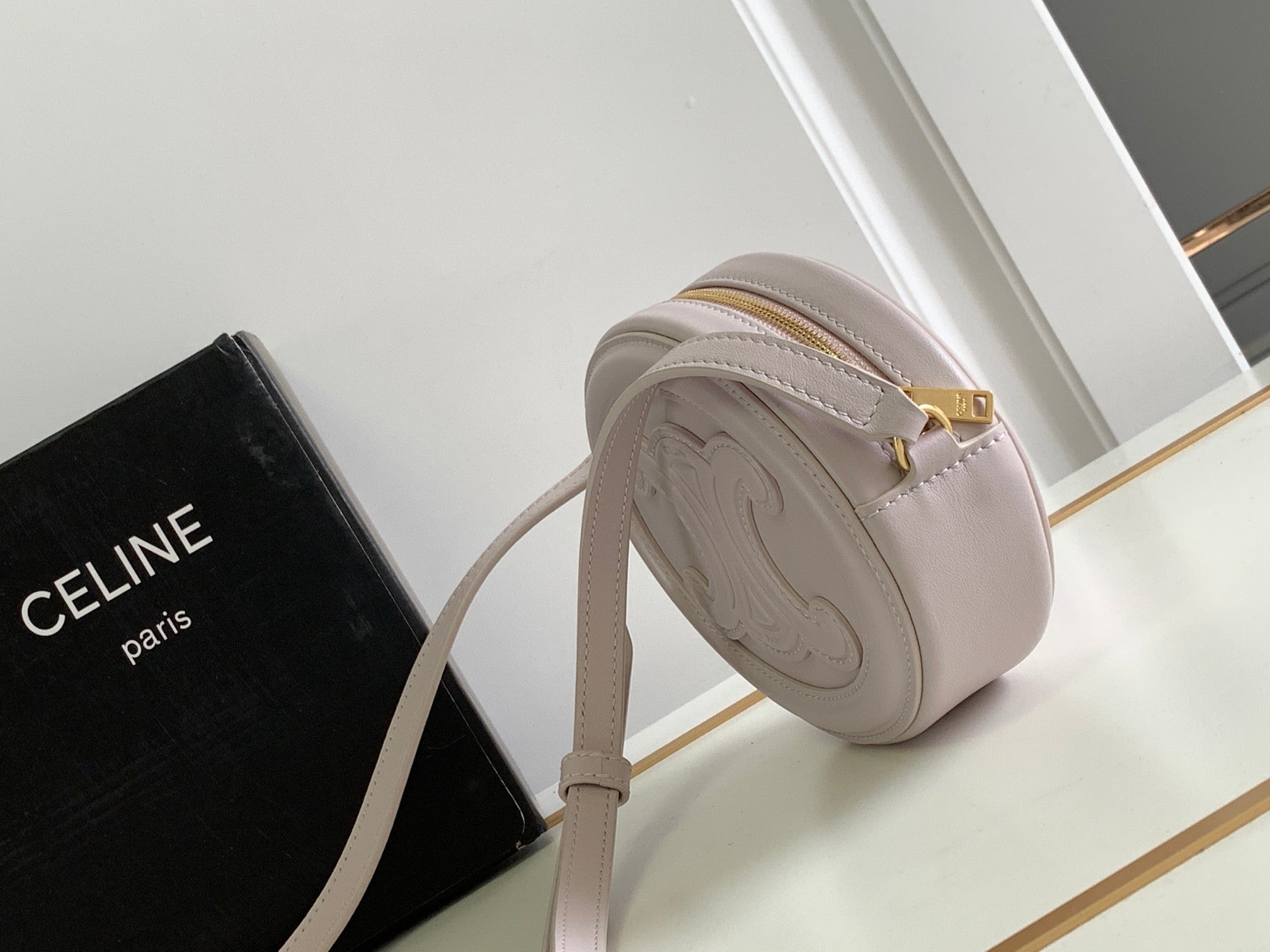 CELINE SMOOTH CALFSKIN 16 OVAL WHITE BAG