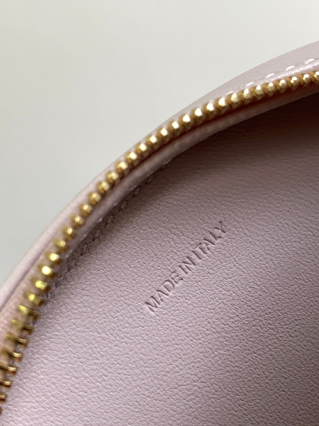 CELINE SMOOTH CALFSKIN 16 OVAL WHITE BAG