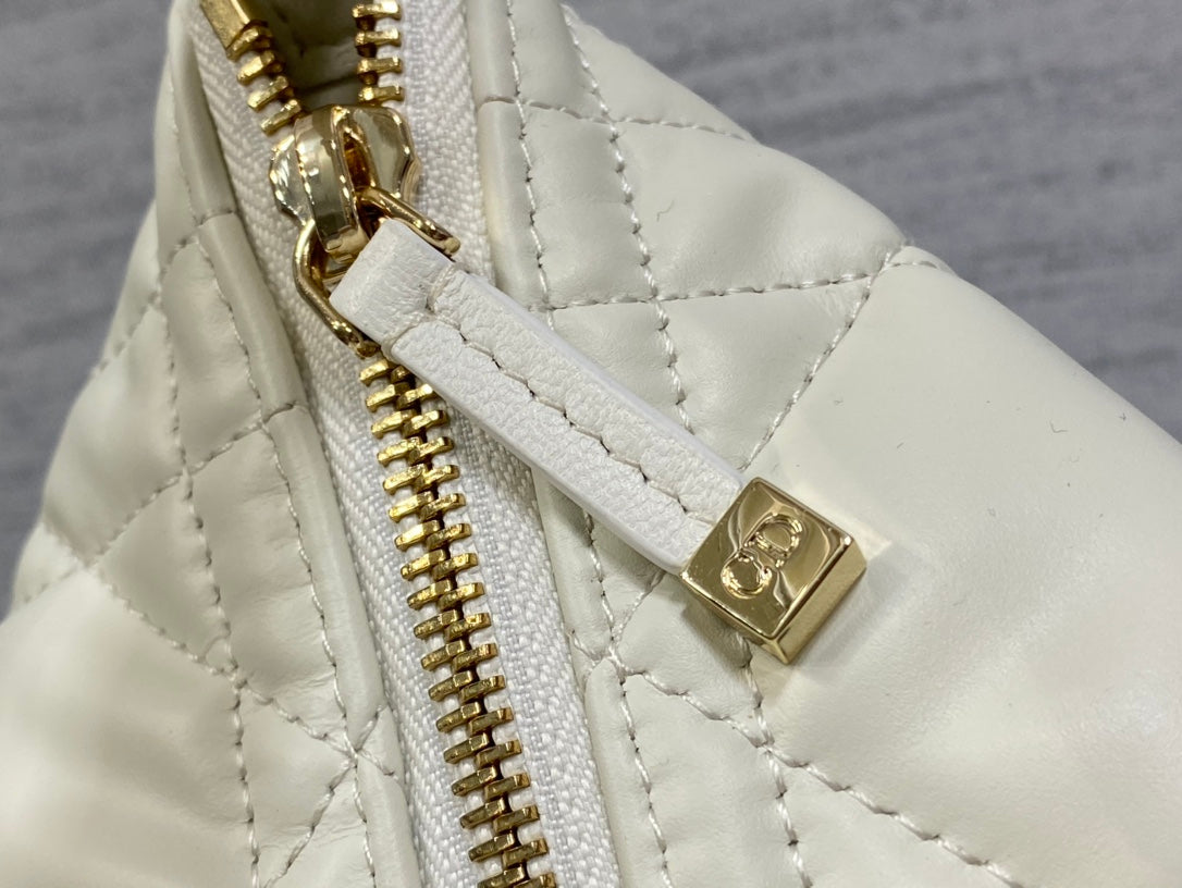 DIOR TRAVEL NOMAD POUCH 22 IN WHITE MACROCANNAGE LAMBSKIN GOLD HARDWARE