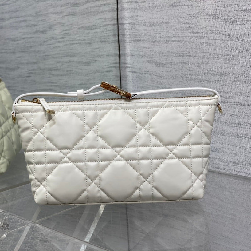 DIOR TRAVEL NOMAD POUCH 22 IN WHITE MACROCANNAGE LAMBSKIN GOLD HARDWARE