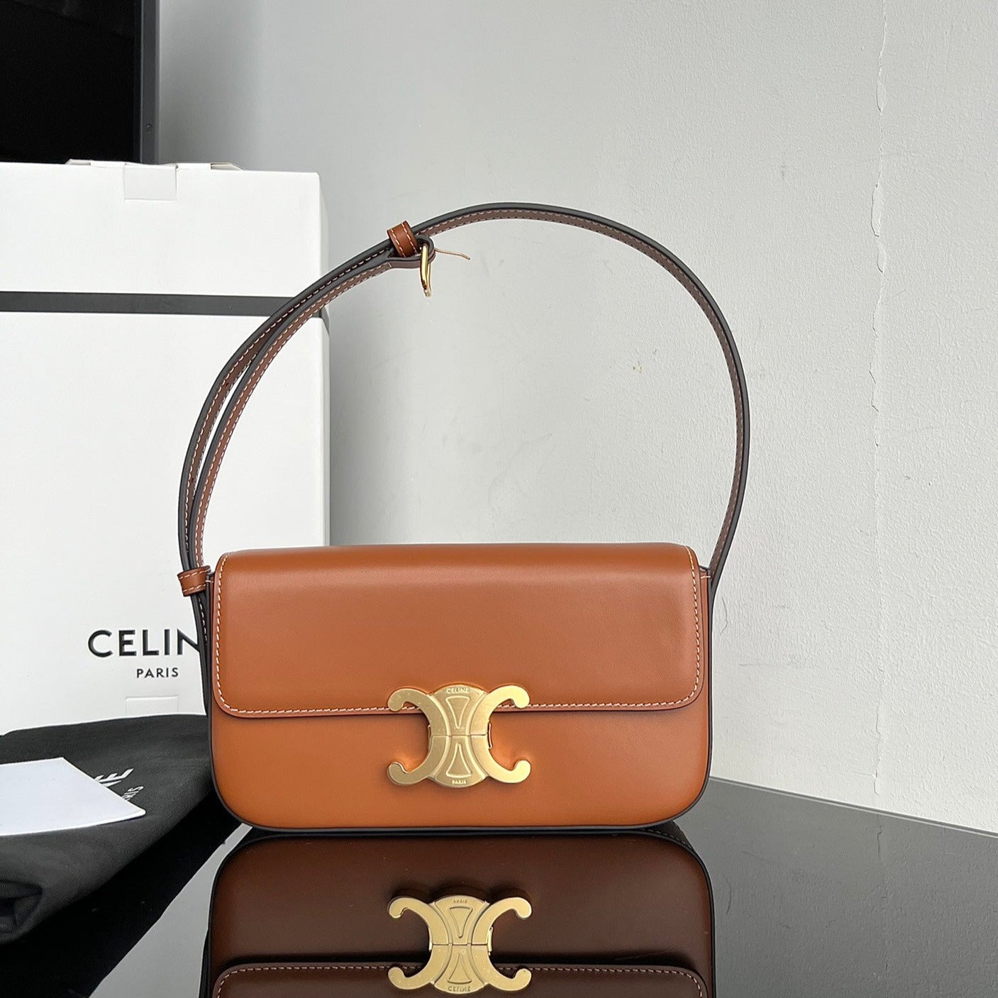 CELINE TRIOMPHE 20 CIDER ORANGE CALFSKIN