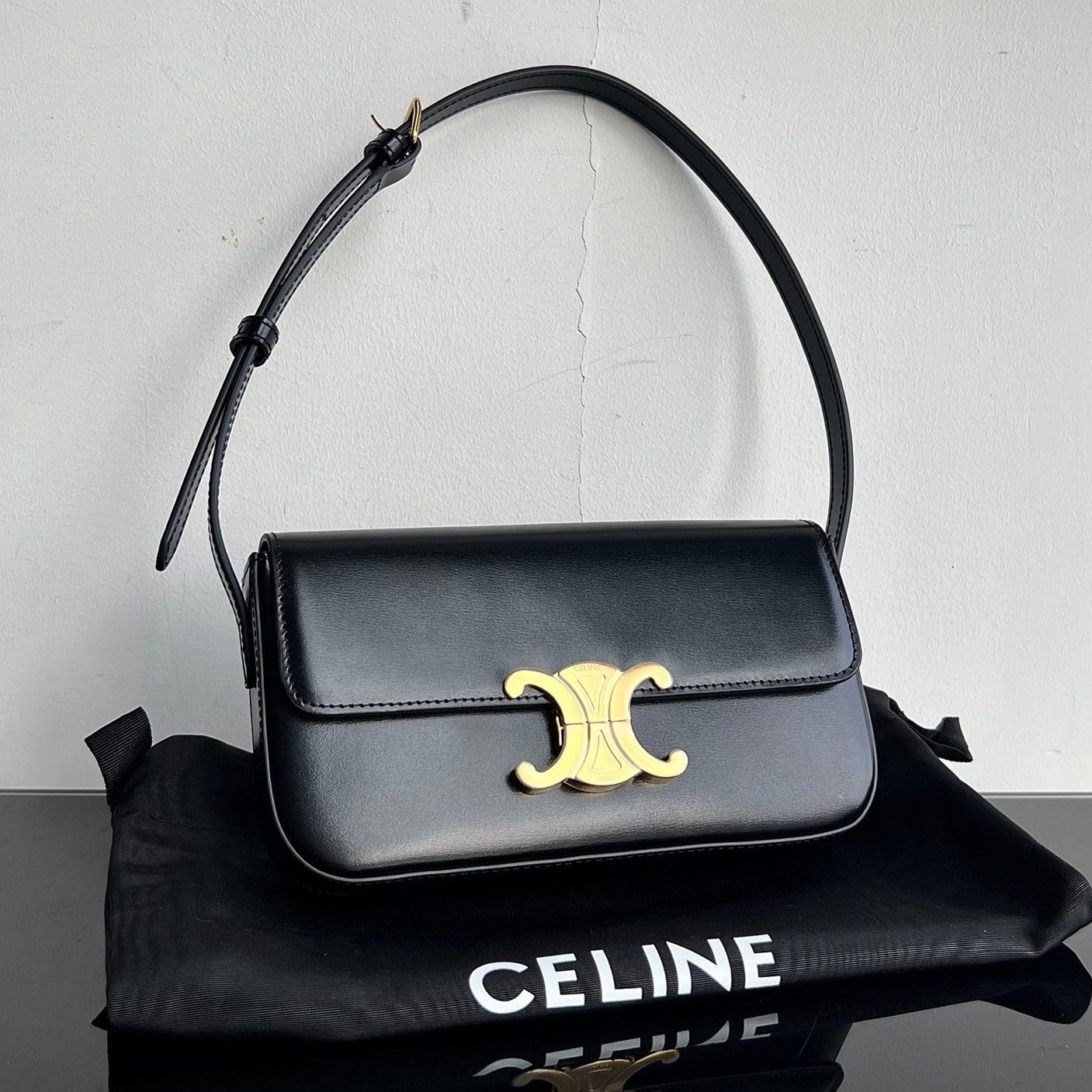 CELINE TRIOMPHE 20 BLACK CALFSKIN