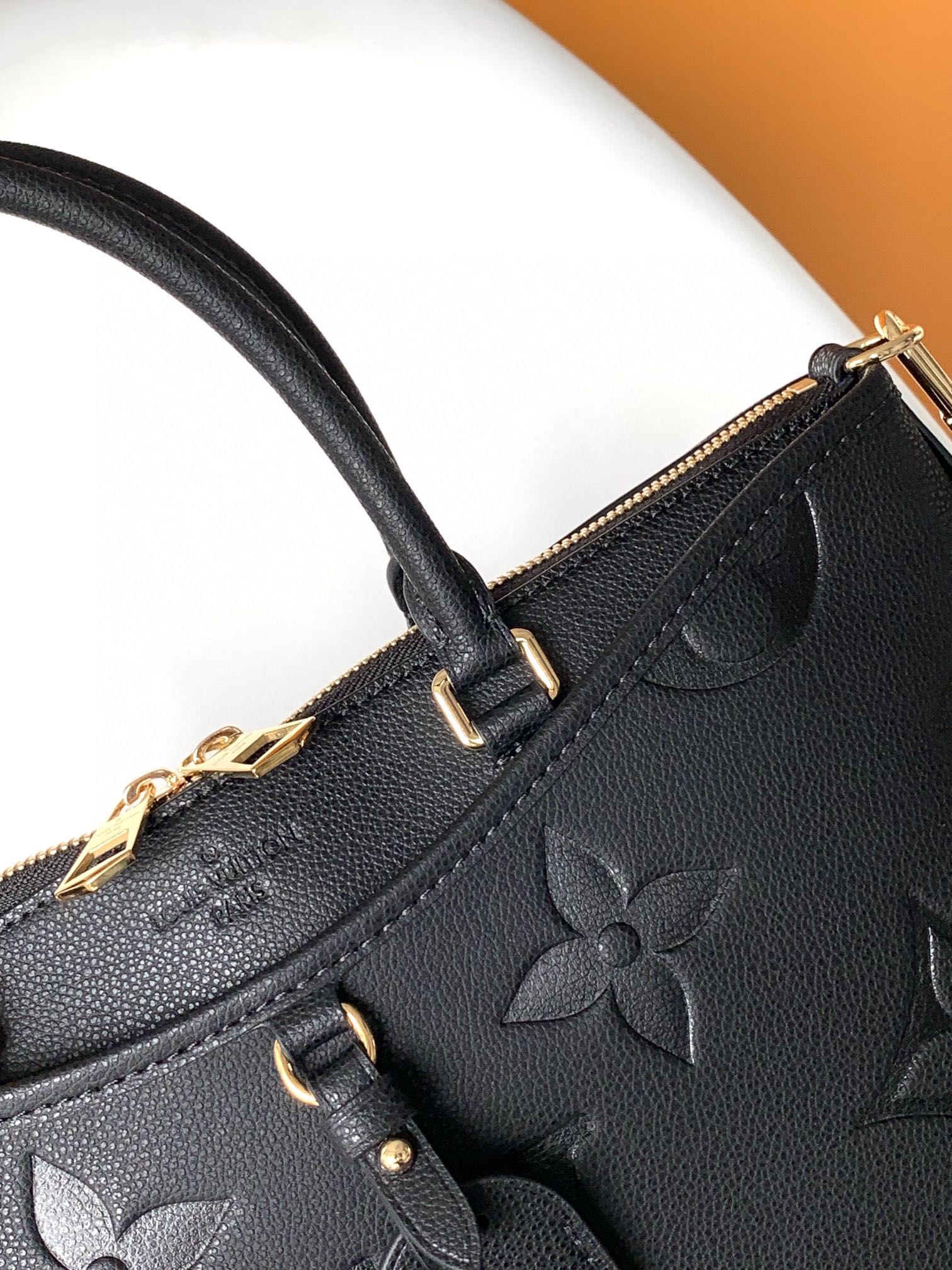 LOUIS VUITTON LV 25S TRIANON MM BAG 36 IN BLACK CALFSKIN GOLD HARDWARE