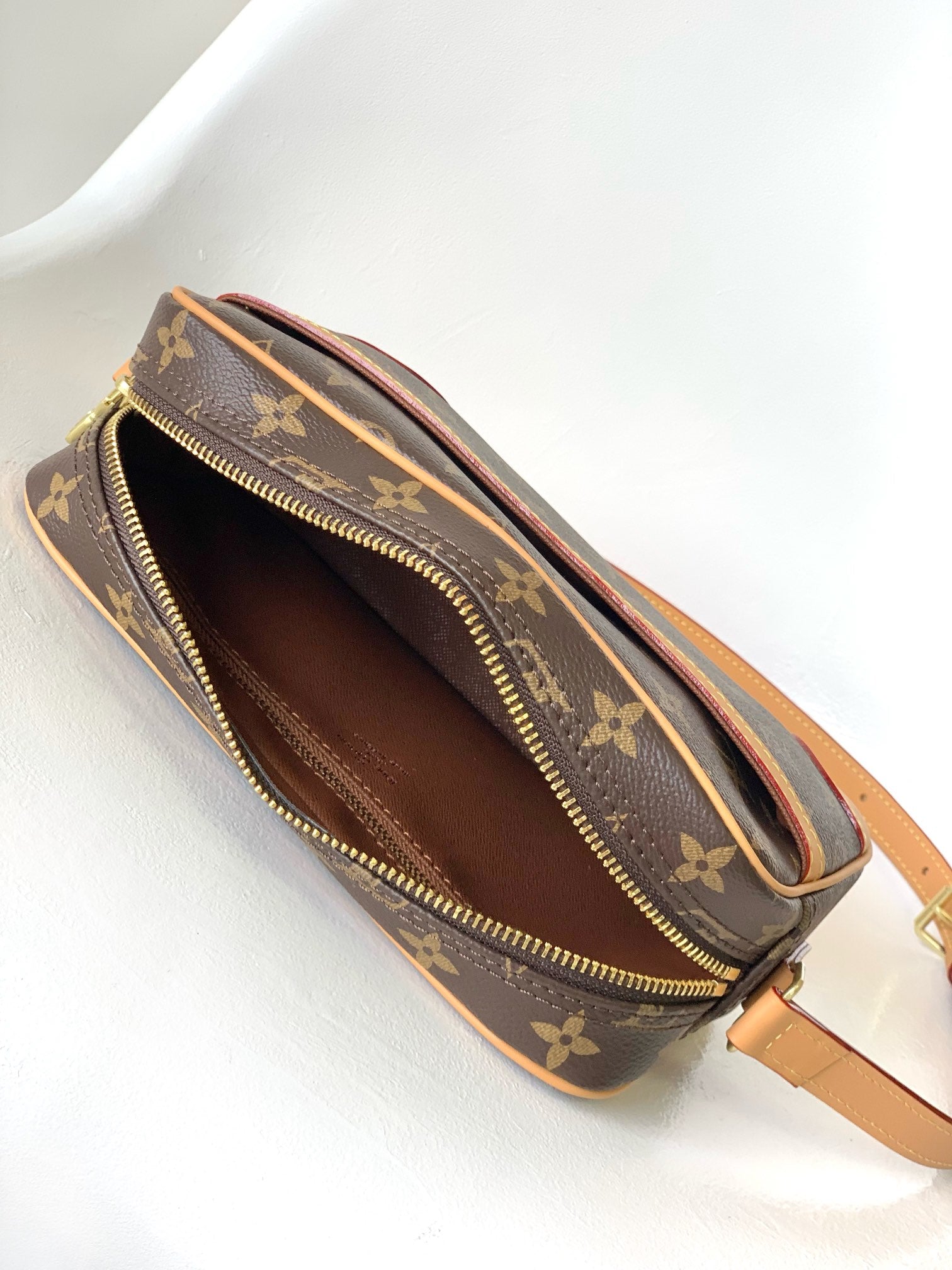 LOUIS VUITTON TROCADERO MINI MESSENGER BAG 23 IN BEIGE AND BROWN MONOGRAM COATED CANVAS