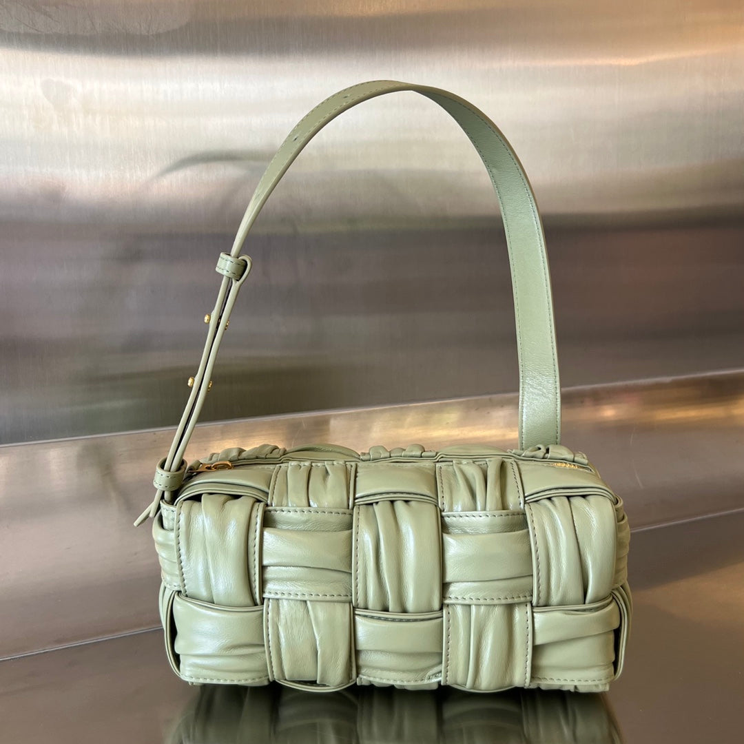BOTTEGA VENETA SMALL BRICK CASSETTE 23 IN SWAMP GREEN SOFT LAMBSKIN