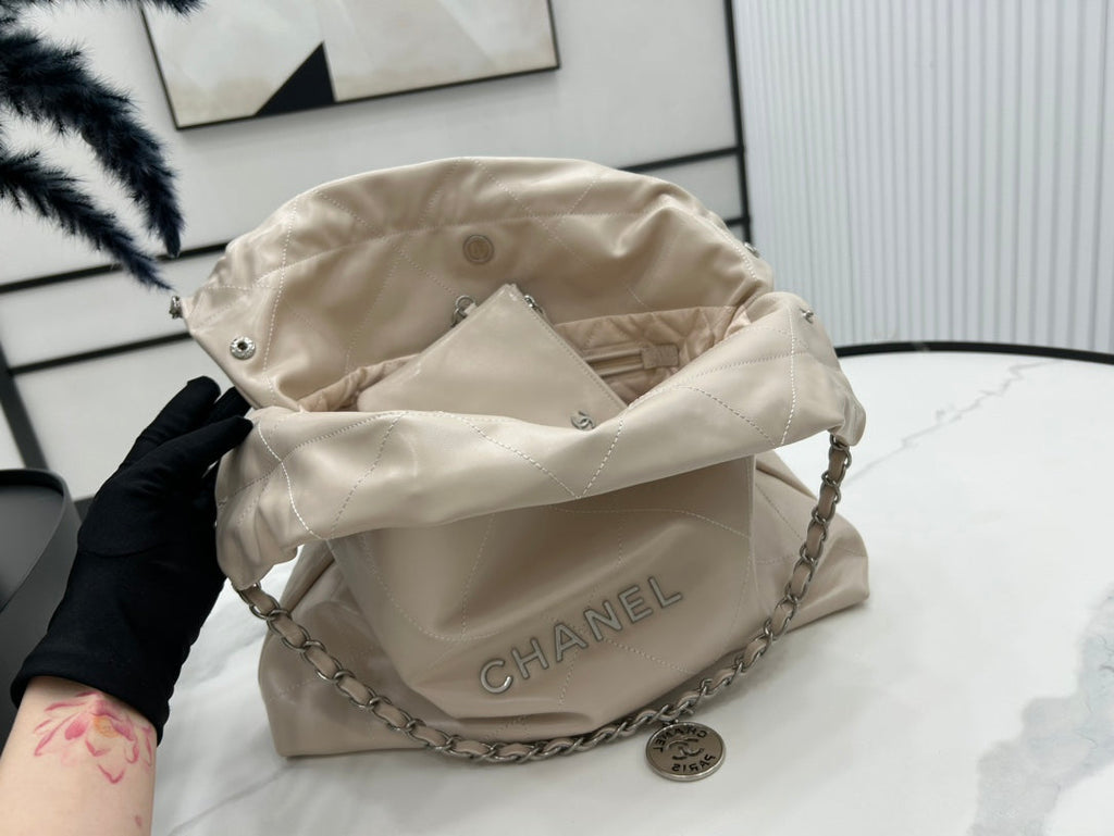 CHANEL LARGE 42 HANDBAG IN BEIGE CREAM CALFSKIN SILVER HARDWARE
