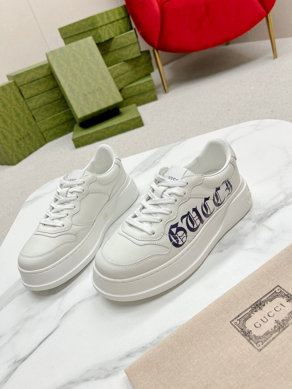 GUCCI TRAINER WHITE CALFSKIN