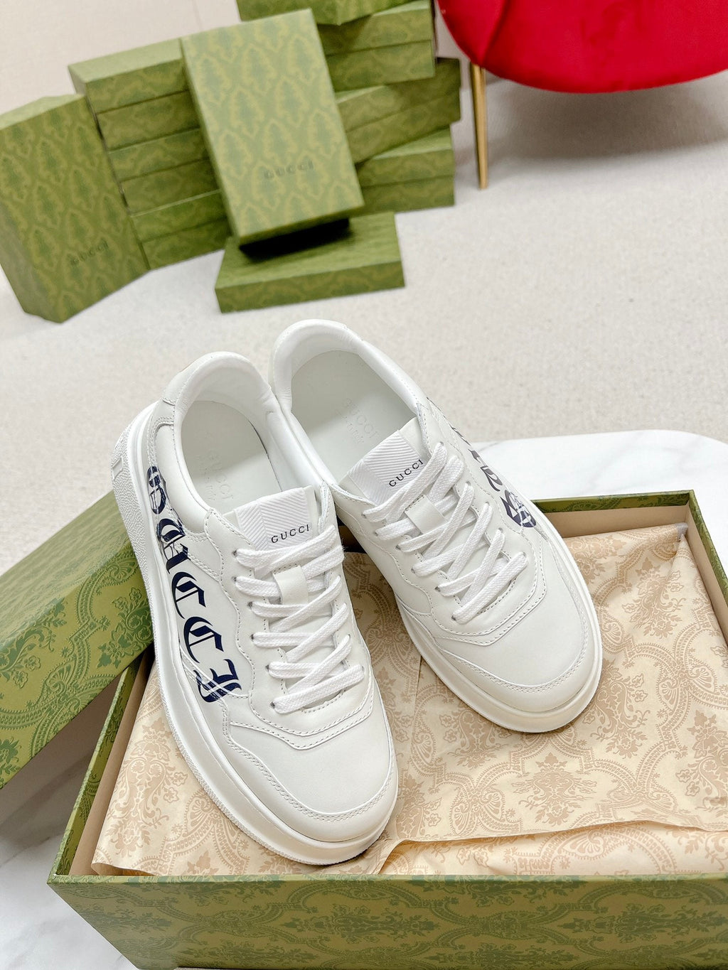 GUCCI TRAINER WHITE CALFSKIN