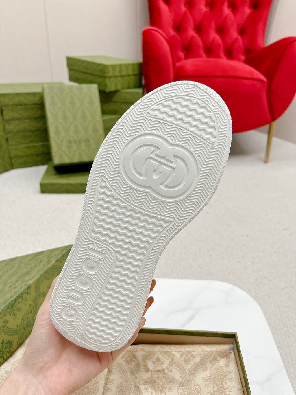 GUCCI TRAINER WHITE CALFSKIN