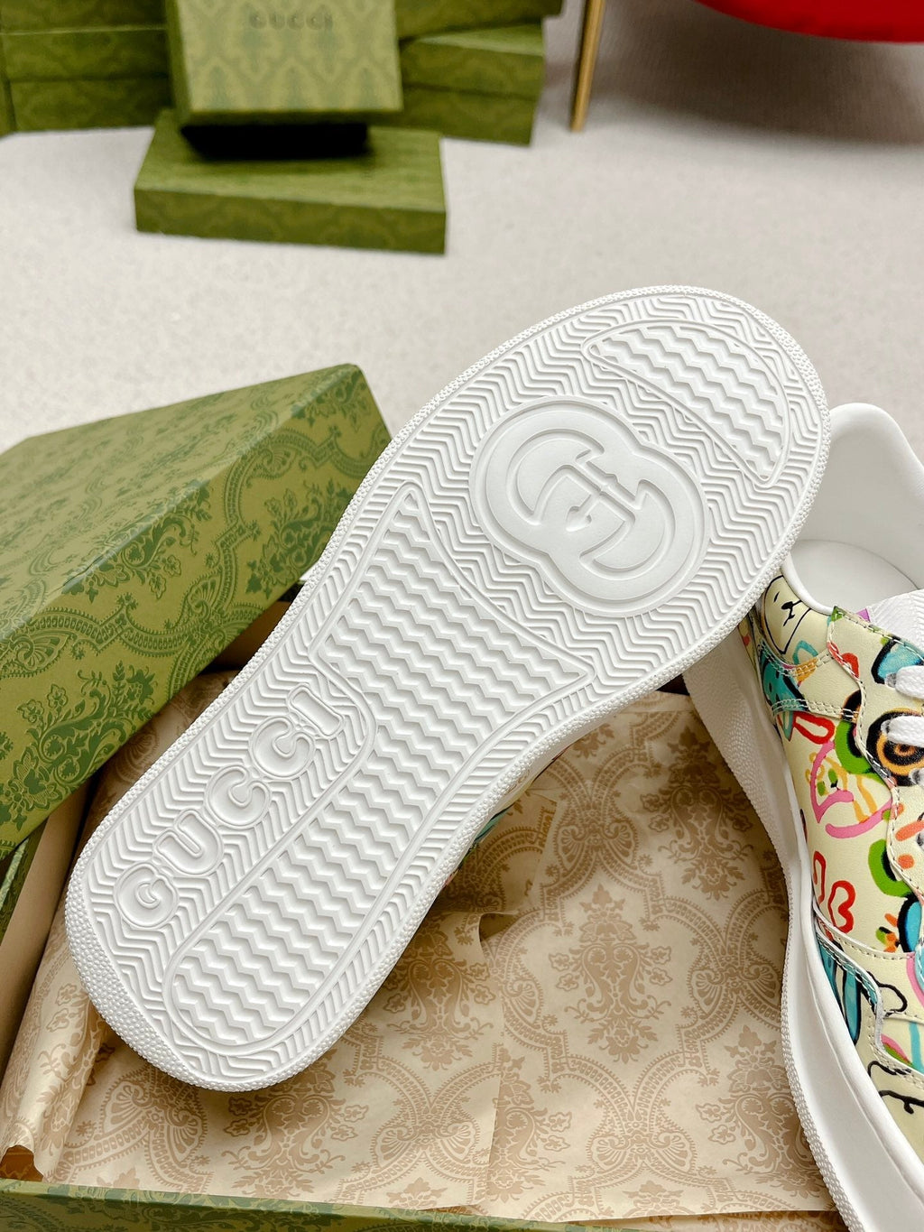 GUCCI TRAINER SAGE CALFSKIN WITH RABBIT PATTERN