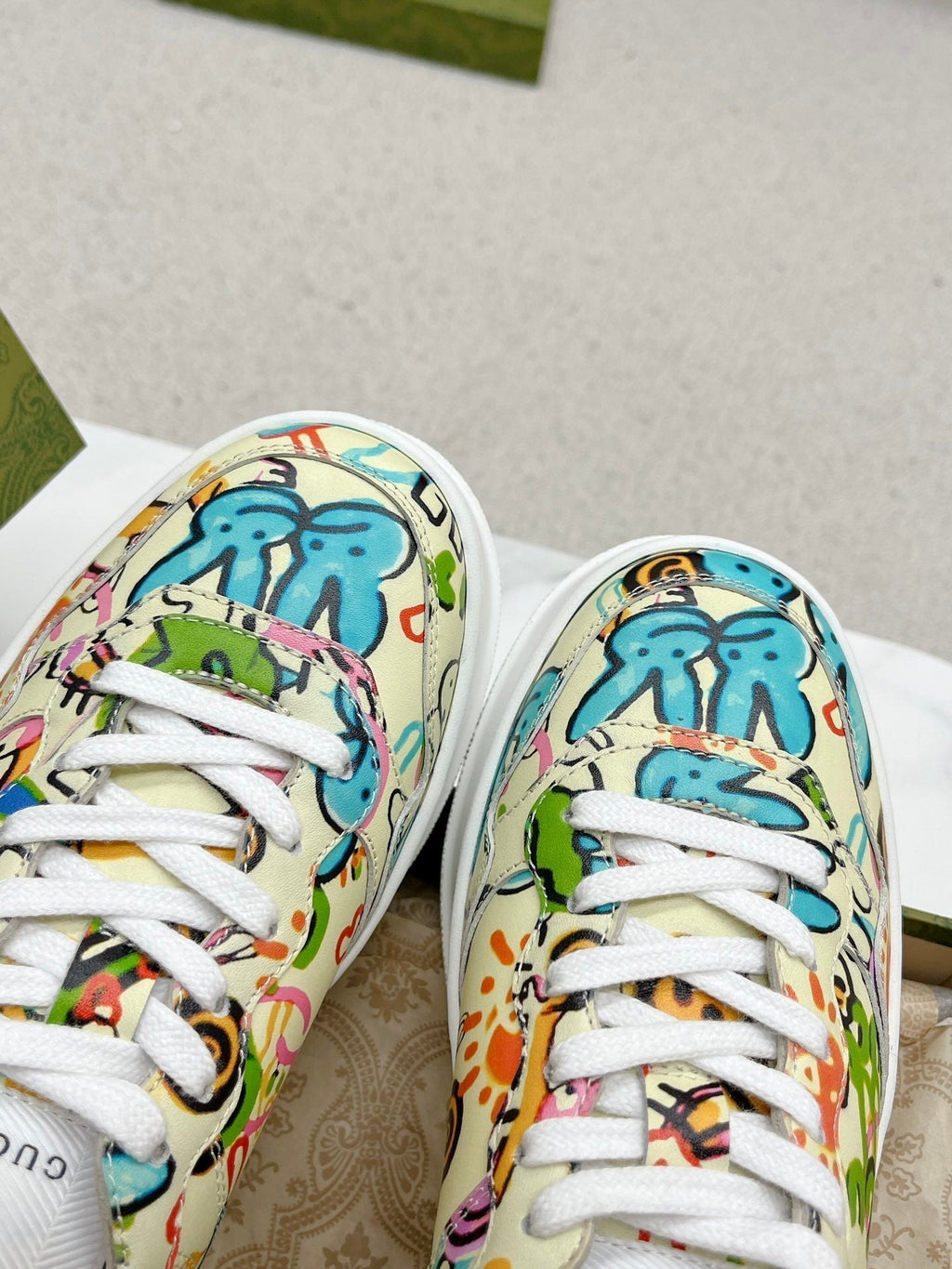 GUCCI TRAINER SAGE CALFSKIN WITH RABBIT PATTERN