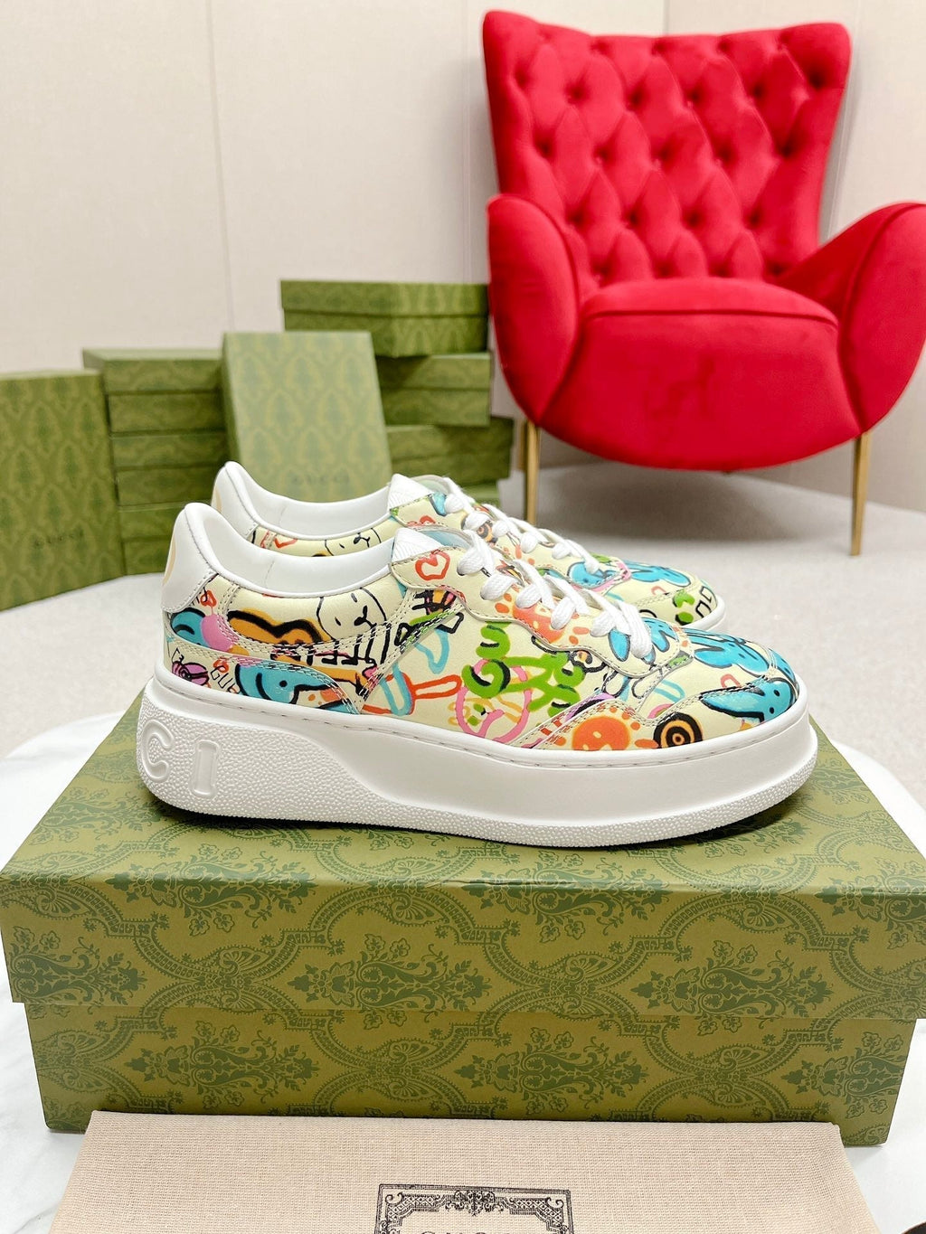 GUCCI TRAINER SAGE CALFSKIN WITH RABBIT PATTERN