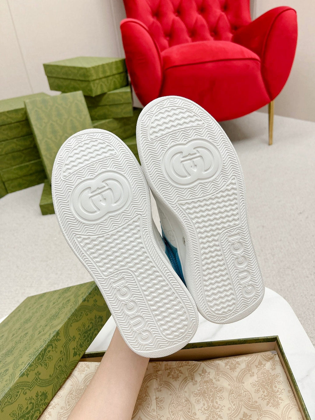 GUCCI TRAINER WHITE AND SKY CALFSKIN