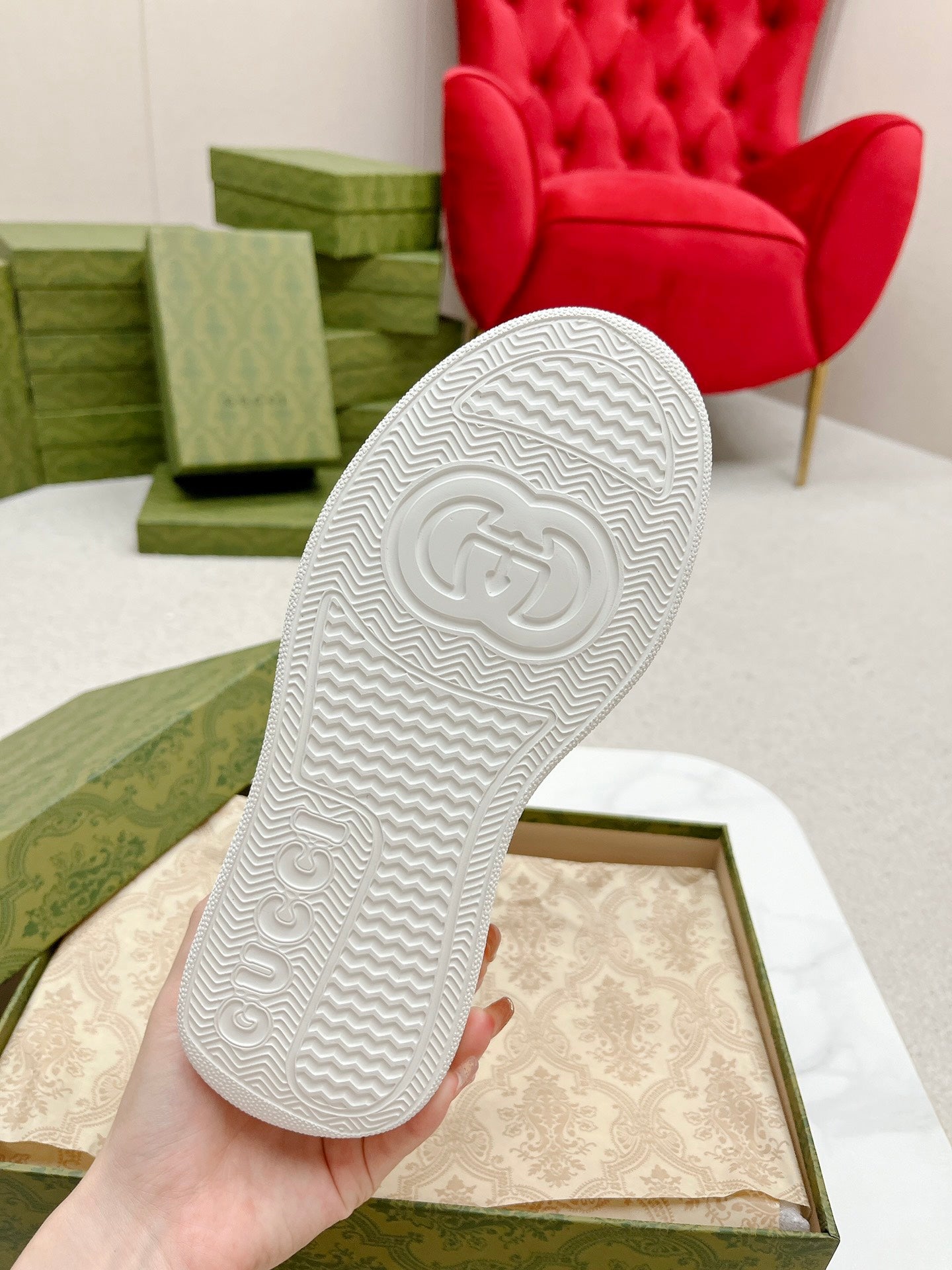 GUCCI TRAINER LIGHT PINK CALFSKIN